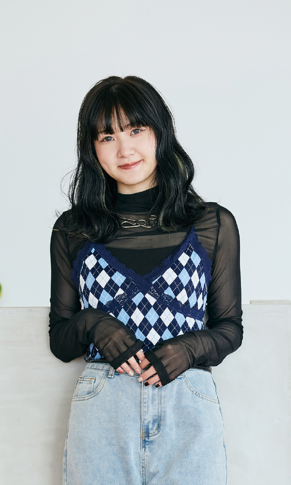 濱野夏希 | 【アンドエム(AND M)】 三重県朝日町のヘアーサロン ヘッドスパ 白髪/デザインカラーが特異な美容室